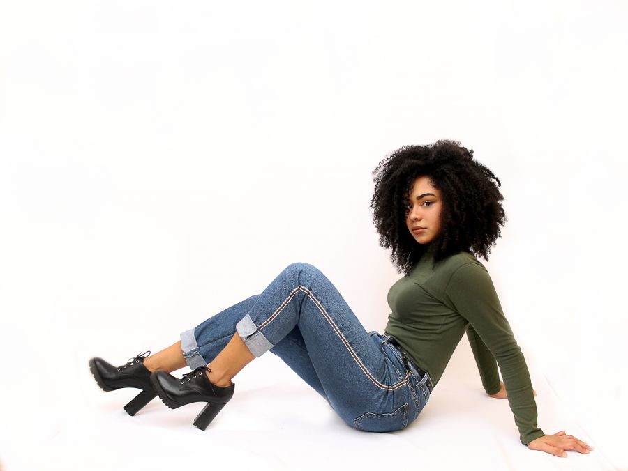 Ensaio Feminino em Estúdio